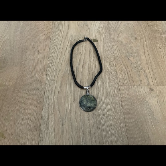 One of a kind,silver and green torques necklace, special string tecnique - Picture 1 of 3